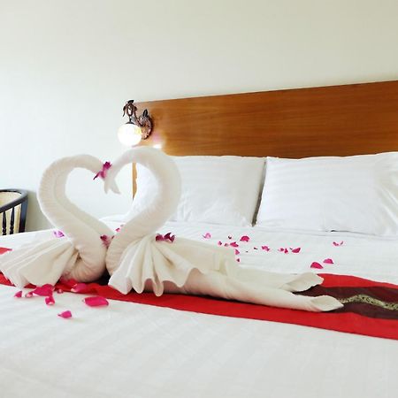 Chaophayathara Riverside Hotel Chai Nat Dış mekan fotoğraf