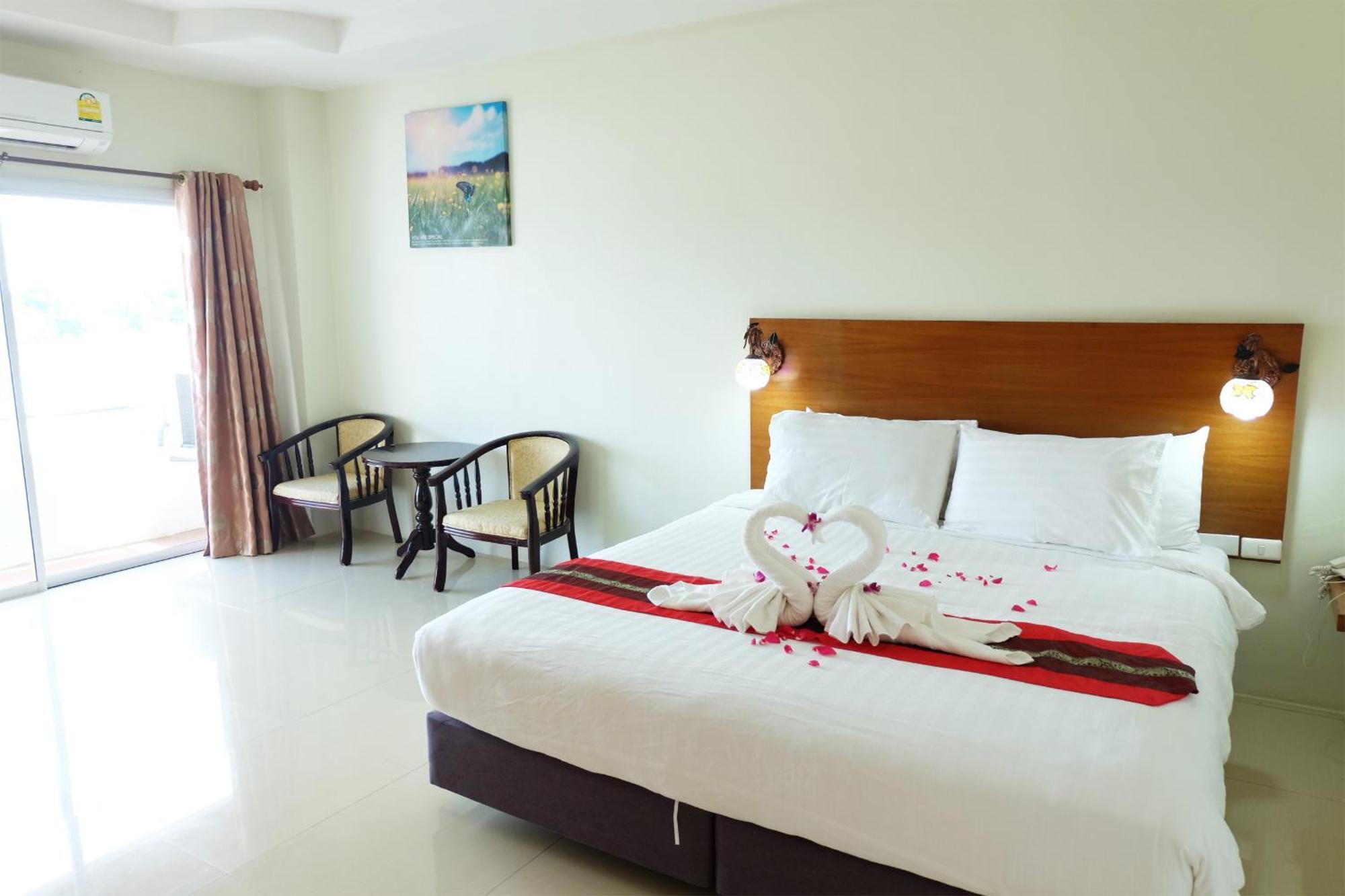 Chaophayathara Riverside Hotel Chai Nat Dış mekan fotoğraf