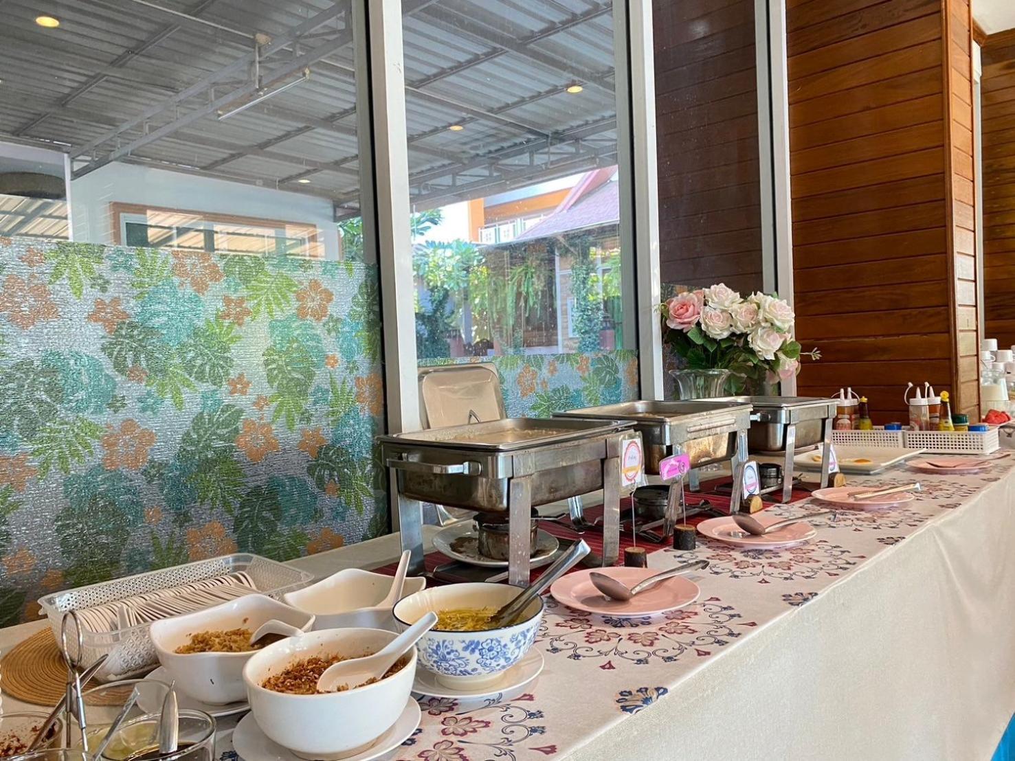 Chaophayathara Riverside Hotel Chai Nat Dış mekan fotoğraf