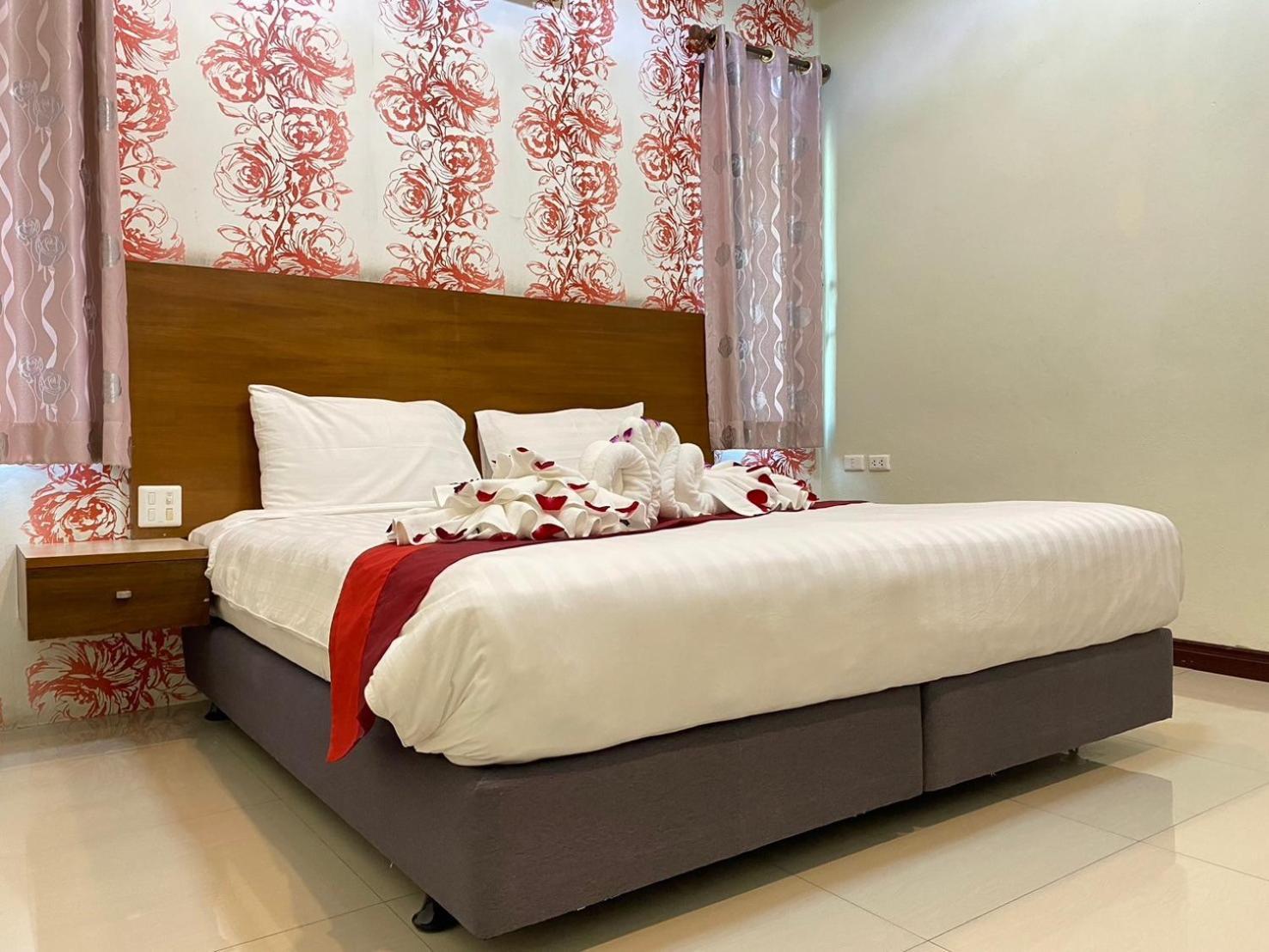 Chaophayathara Riverside Hotel Chai Nat Dış mekan fotoğraf